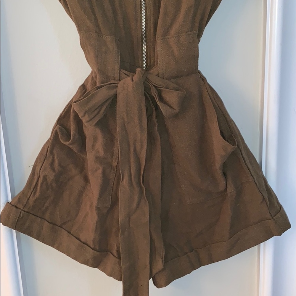 Romper - Picture 3 of 4
